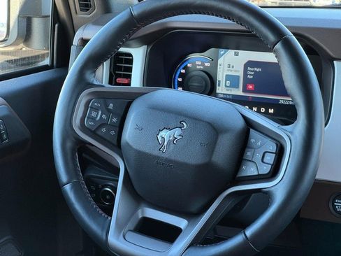 Used 2023 Ford Bronco Heritage Edition image 11