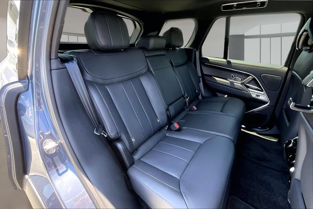 Used 2026 Land Rover Range Rover SE AWD/4WD image 23
