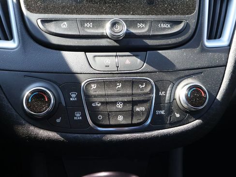 Used 2023 Chevrolet Malibu LT FWD image 22