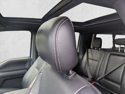 Used 2019 Ford F150 Lariat w/ Equipment Group 502A Luxury image 14