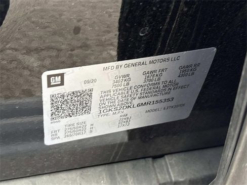 Used 2021 GMC Yukon Denali w/ Denali Premium Package image 12