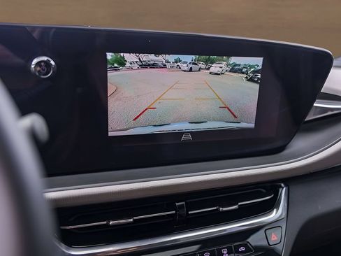 Used 2024 Buick Envista Avenir FWD image 17