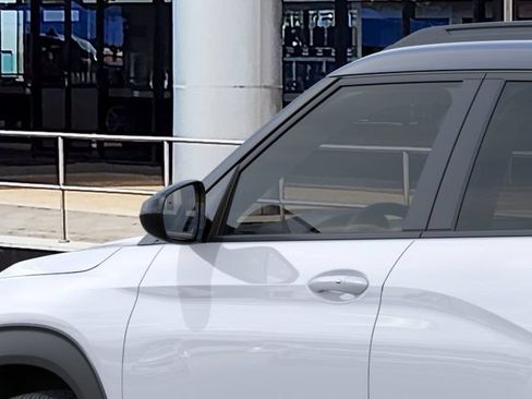 New 2026 Chevrolet TrailBlazer RS w/ Convenience Package FWD image 12