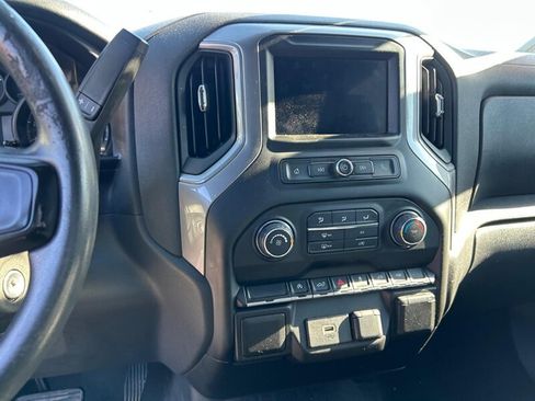 Used 2020 Chevrolet Silverado 1500 Custom w/ Custom Value Package RWD image 19