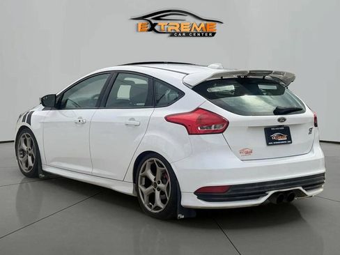 Used 2016 Ford Focus ST w/ Equipment Group 401A FWD image 5