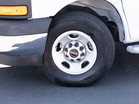 Used 2023 GMC Savana 2500 w/ Driver Convenience Package image 14