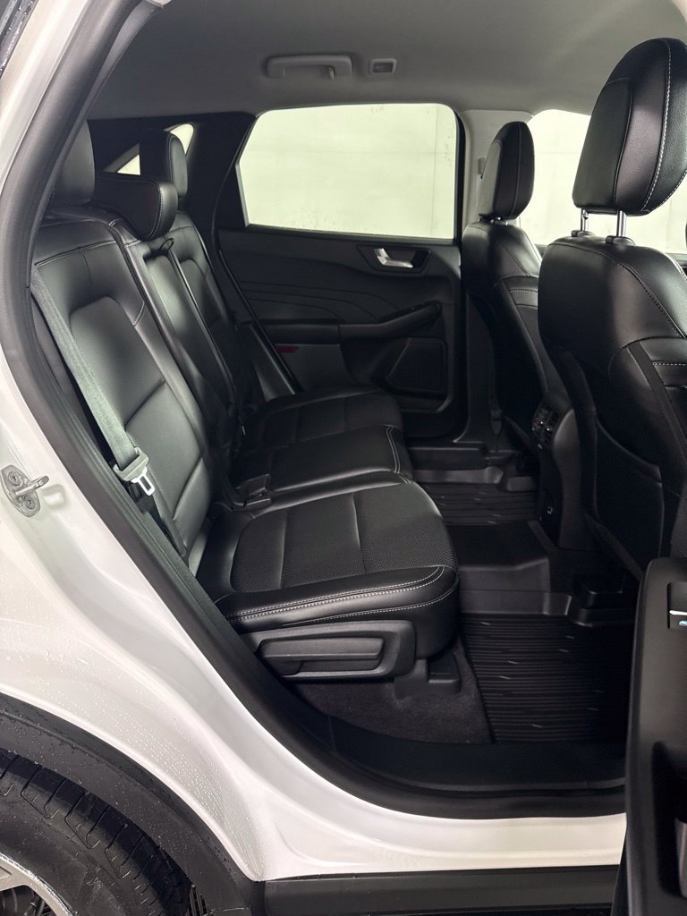 Certified 2022 Ford Escape SEL AWD/4WD image 17