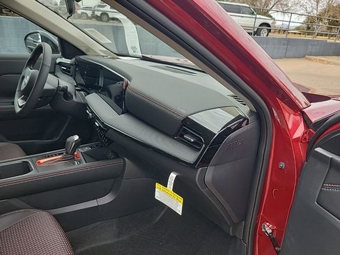 New 2026 Nissan Kicks SR w/ SR Premium Package AWD/4WD image 40