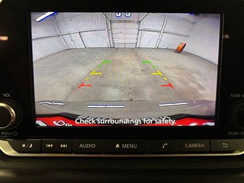 Used 2025 Nissan Rogue SV FWD image 14