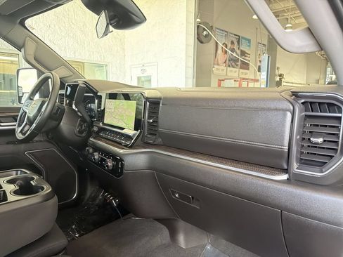 Used 2026 Chevrolet Silverado 3500 LT AWD/4WD image 29