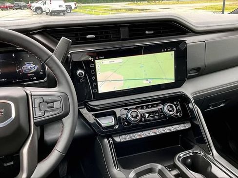 New 2026 GMC Sierra 2500 AT4X w/ LPO, Black Badging Package AWD/4WD image 7