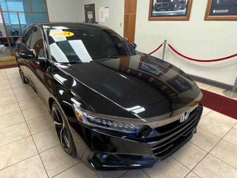 Used 2021 Honda Accord Sport image 4
