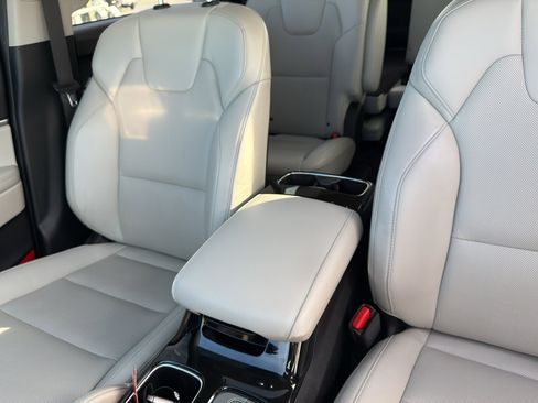 Used 2023 Kia Telluride S w/ S Sunroof Package image 43