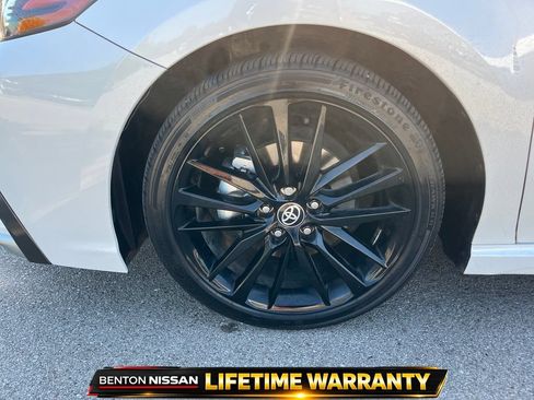 Used 2023 Toyota Camry XSE FWD image 9
