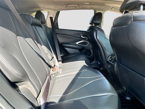 Used 2024 Acura RDX SH-AWD image 27