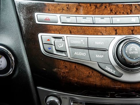 Used 2019 INFINITI QX60 Luxe w/ Sensory Package image 29