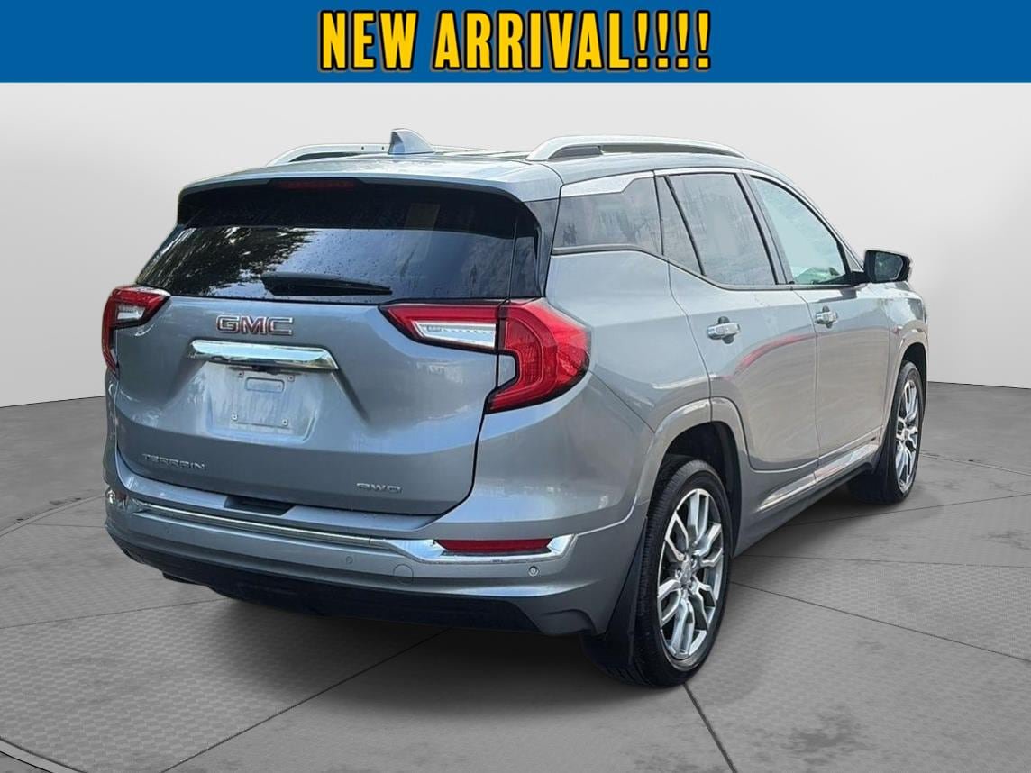 Used 2023 GMC Terrain Denali AWD/4WD image 6