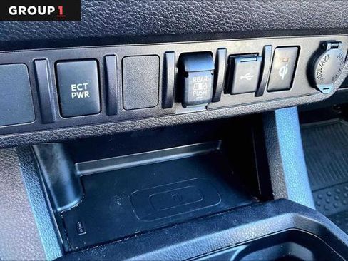 Certified 2023 Toyota Tacoma TRD Off-Road AWD/4WD image 36