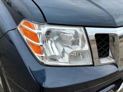 Used 2015 Nissan Frontier SV w/ SV Value Truck Package AWD/4WD image 28