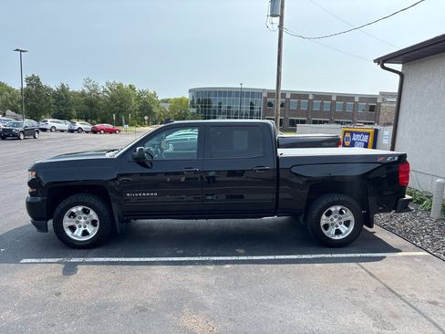 Used 2018 Chevrolet Silverado 1500 LT w/ All Star Edition AWD/4WD image 6