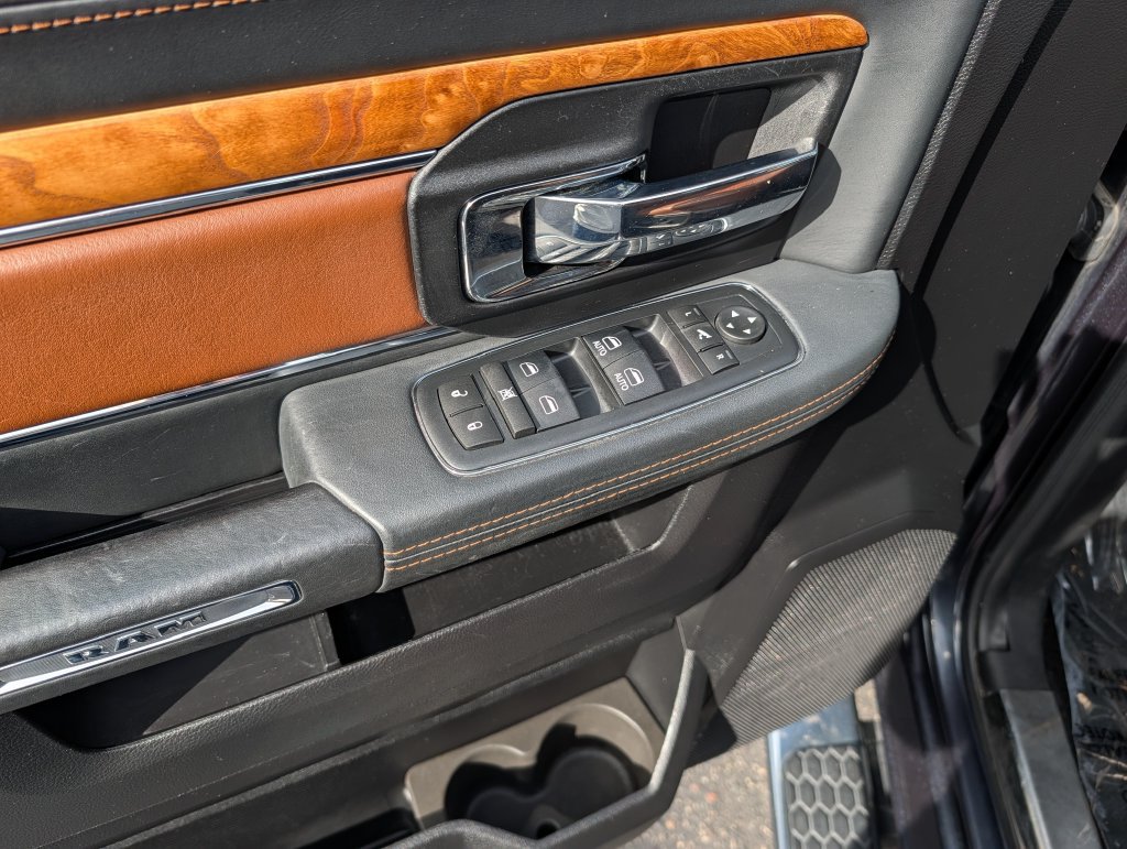 Used 2016 RAM 1500 Laramie Longhorn w/ Convenience Group AWD/4WD image 16