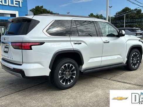 Used 2023 Toyota Sequoia Limited AWD/4WD image 31