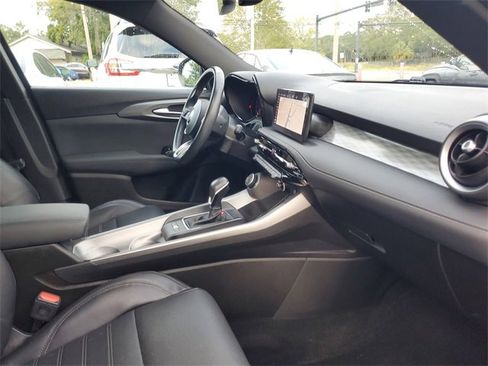 Used 2024 Alfa Romeo Tonale Ti w/ Active Assist Package image 37