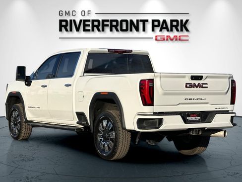 Used 2024 GMC Sierra 3500 Denali w/ Denali Reserve Package image 5