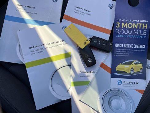 Used 2012 Volkswagen Beetle 2.5 FWD image 28