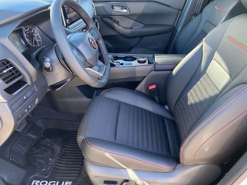 New 2026 Nissan Rogue SV image 10