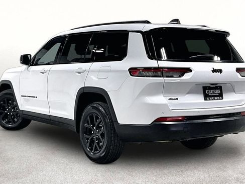 Used 2024 Jeep Grand Cherokee L Altitude AWD/4WD image 15