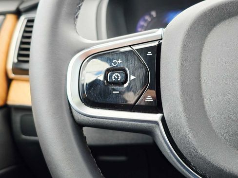 Certified 2025 Volvo XC90 T8 Plus w/ Protection Package Premier AWD/4WD image 30
