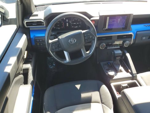 Certified 2024 Toyota Tacoma TRD Off-Road AWD/4WD image 10