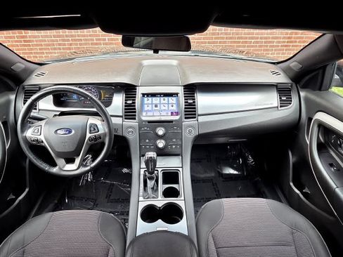 Used 2019 Ford Taurus SEL w/ Equipment Group 201A AWD/4WD image 13