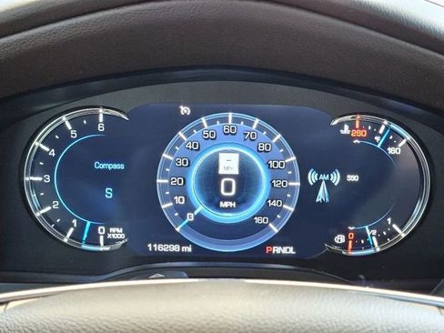 Used 2017 Cadillac Escalade Luxury image 19