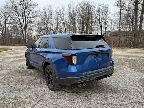 Used 2020 Ford Explorer ST w/ ST Street Pack image 7