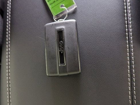 New 2025 Jeep Grand Cherokee Altitude image 29