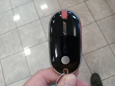 Used 2022 Mercedes-Benz SL 63 AMG 4MATIC image 45