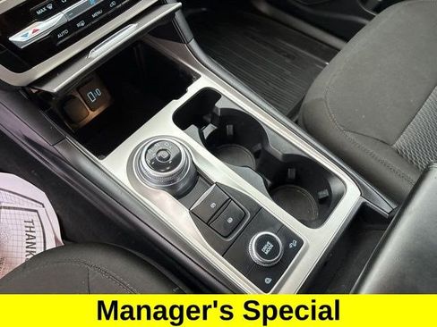 Used 2022 Ford Explorer XLT image 28
