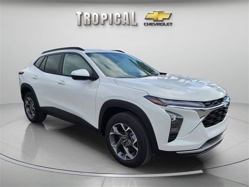 New 2026 Chevrolet Trax LT image 7