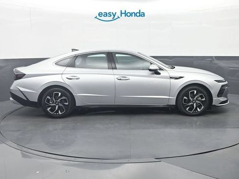 Used 2025 Hyundai Sonata SEL FWD image 8