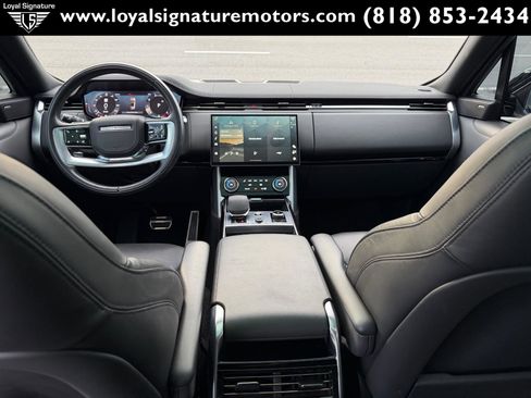 Used 2023 Land Rover Range Rover SE image 18
