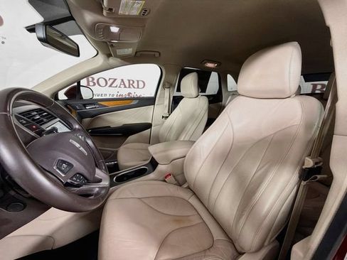 Certified 2019 Lincoln MKC Select w/ Select Plus Package FWD image 25