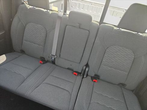 Certified 2025 RAM 1500 Tradesman AWD/4WD image 13