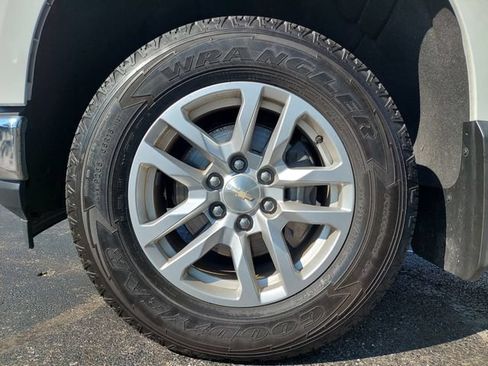 Used 2022 Chevrolet Silverado 1500 LT w/ LPO, Dark Essentials Package AWD/4WD image 51