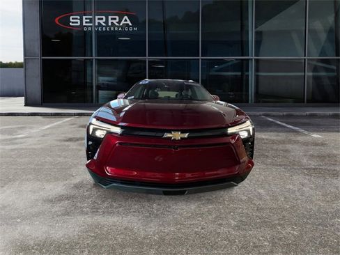 Used 2025 Chevrolet Blazer EV LT image 6