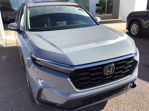 Used 2025 Honda CR-V EX-L image 13