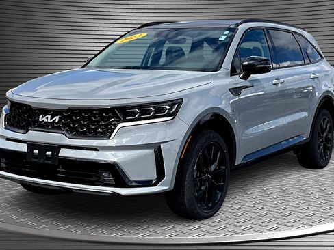 Used 2023 Kia Sorento SX AWD/4WD image 3