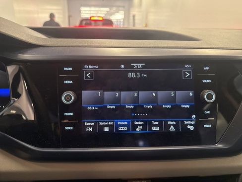 Used 2023 Volkswagen Taos SE image 24