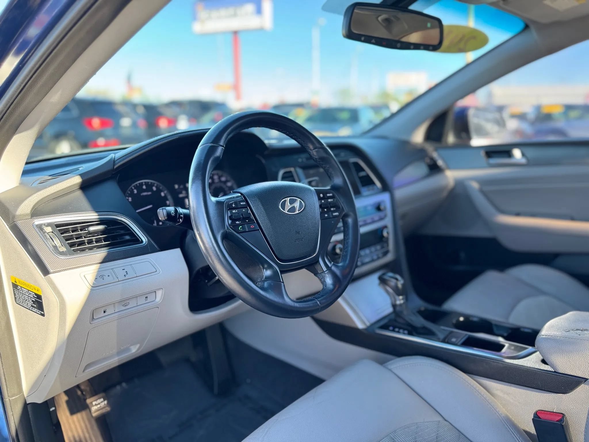 Used 2016 Hyundai Sonata Sport w/ Option Group 02 FWD image 12